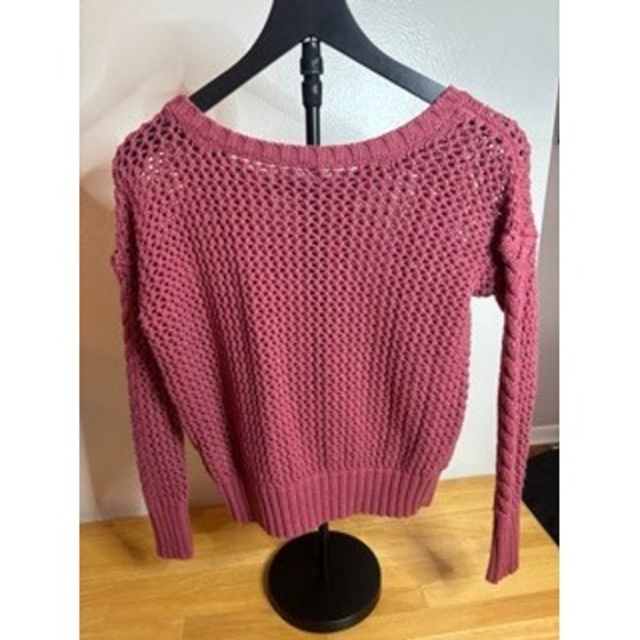 American Eagle Outfitters Dusty Rose Cable Knit Crochet Sweater Womens XS - Picture 2 of 4